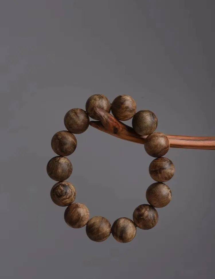 <strong>戴木質手串的好處，你知道多少？</strong>