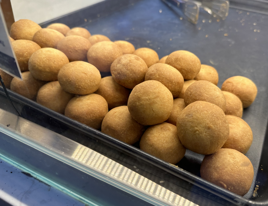云南鮮花餅的特點(diǎn)_鮮花餅是云南哪里的特色_云南做鮮花餅的鮮花是什么品種